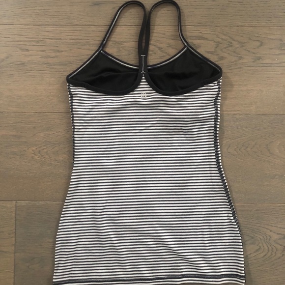 Lululemon power Y tank top sz 4